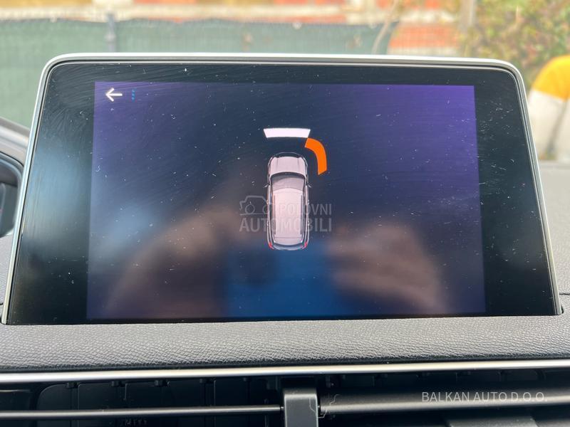 Peugeot 3008 1.5 HDI/NAV/LED