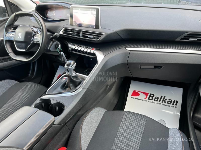 Peugeot 3008 1.5 HDI/NAV/LED