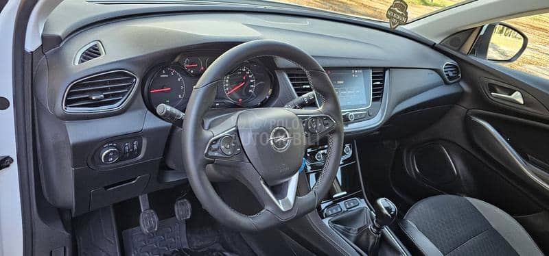 Opel Grandland X 1.5 cdi innovation