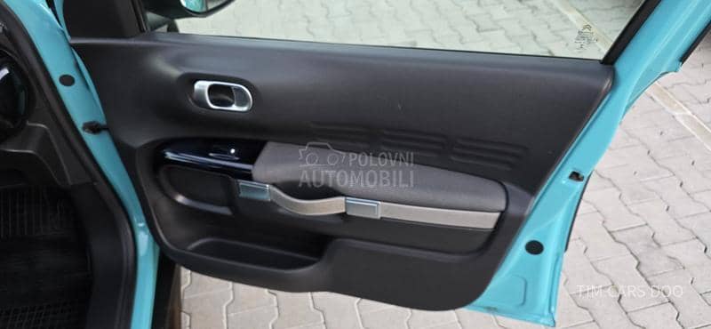 Citroen C4 Cactus 1.2 VEL.S.E.R.V