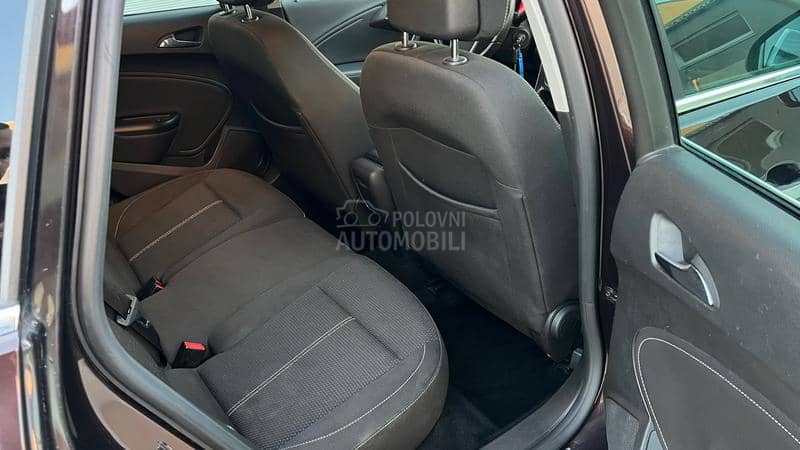 Opel Astra J 1.7 CDTI SPORT/nav