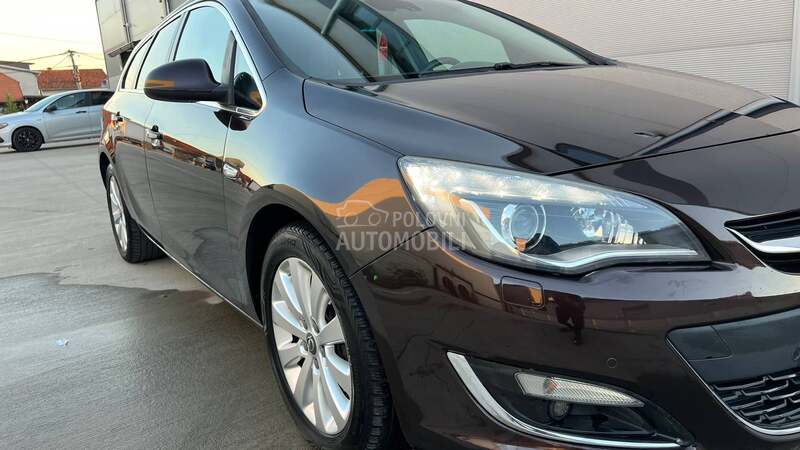 Opel Astra J 1.7 CDTI SPORT/nav