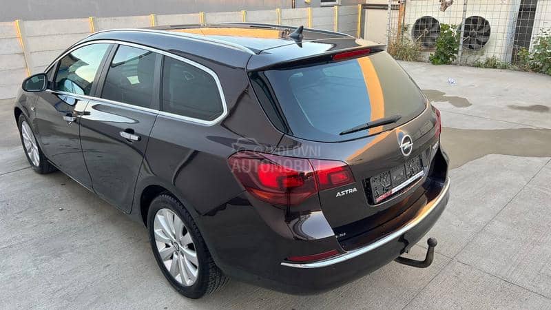 Opel Astra J 1.7 CDTI SPORT/nav