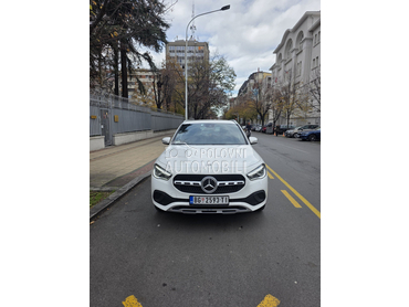 Mercedes Benz GLA 200 