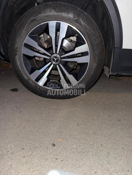 Mercedes Benz GLA 200 