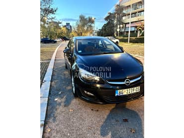 Opel Astra J 