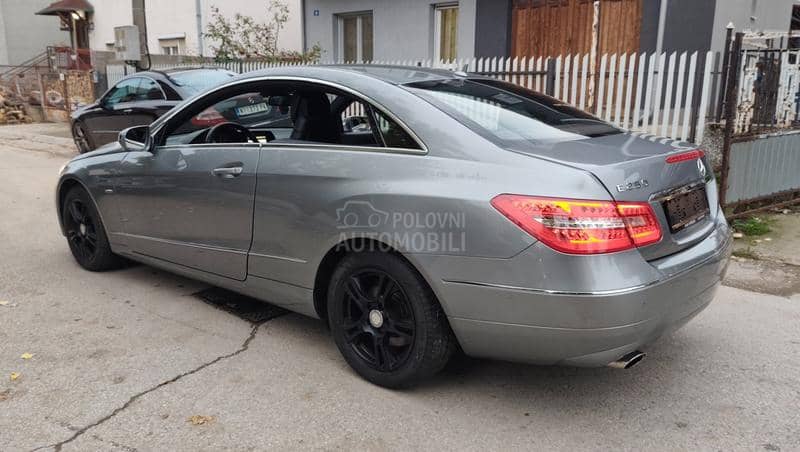 Mercedes Benz E 250 250 CGI