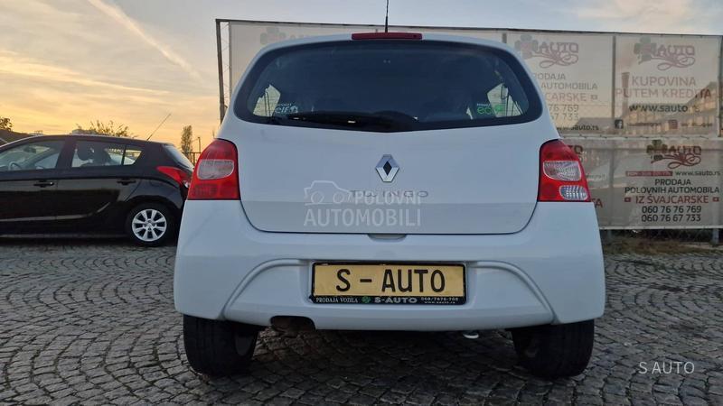 Renault Twingo KREDlTl/NIGHT-DAY