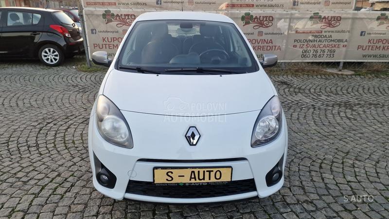 Renault Twingo KREDlTl/NIGHT-DAY