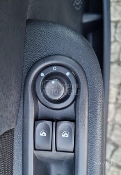 Renault Twingo KREDlTl/NIGHT-DAY