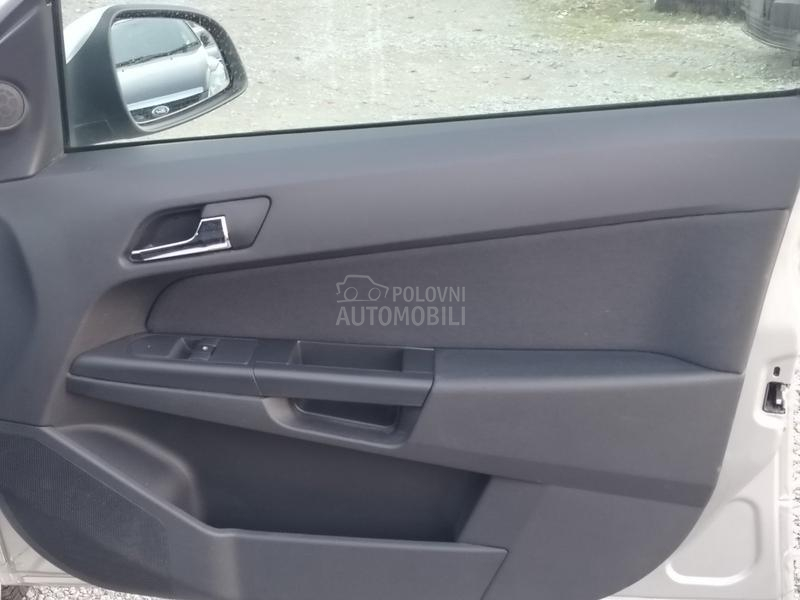 Opel Astra H 1.6