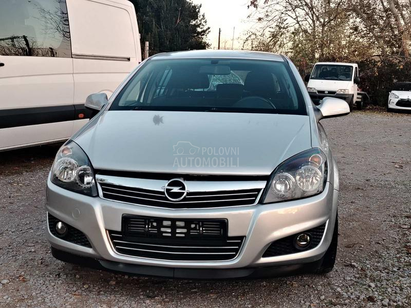 Opel Astra H 1.6