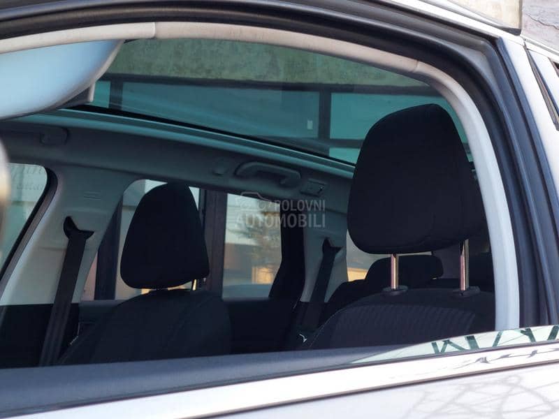 Peugeot 308 1.6BlueHDI LED/PANO