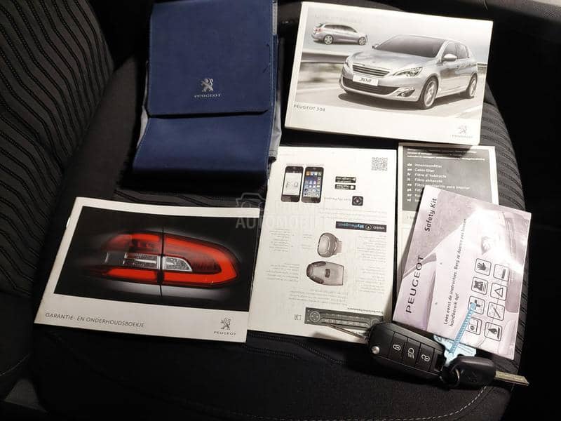 Peugeot 308 1.6BlueHDI LED/PANO