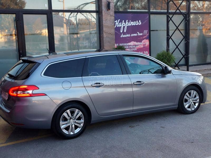 Peugeot 308 1.6BlueHDI LED/PANO