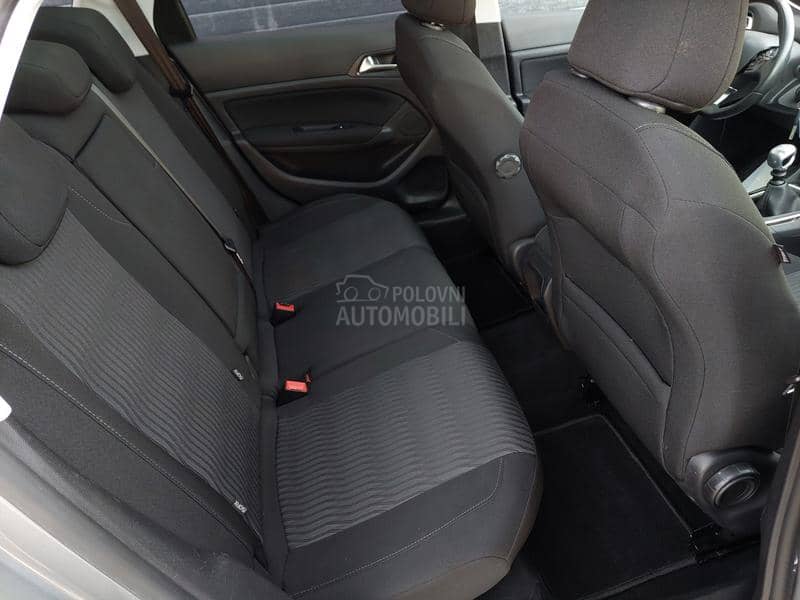 Peugeot 308 1.6BlueHDI LED/PANO