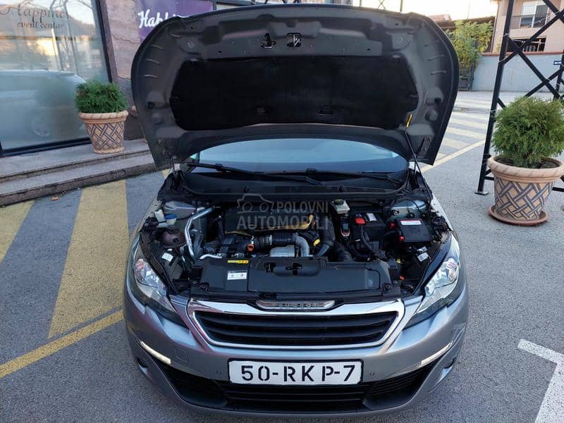 Peugeot 308 1.6BlueHDI LED/PANO