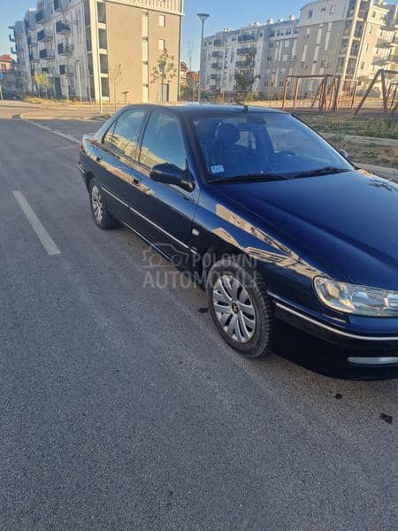 Peugeot 406 