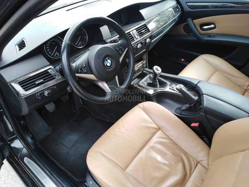 BMW 520 limuzina