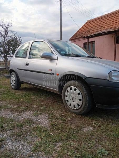 Opel Corsa B 
