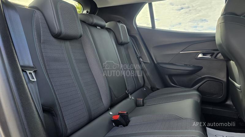 Peugeot 2008 1.5 EHdi EAT8 Allure