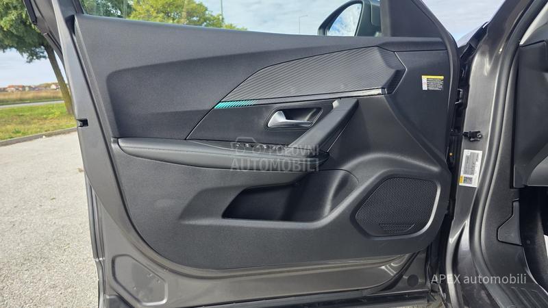 Peugeot 2008 1.5 EHdi EAT8 Allure