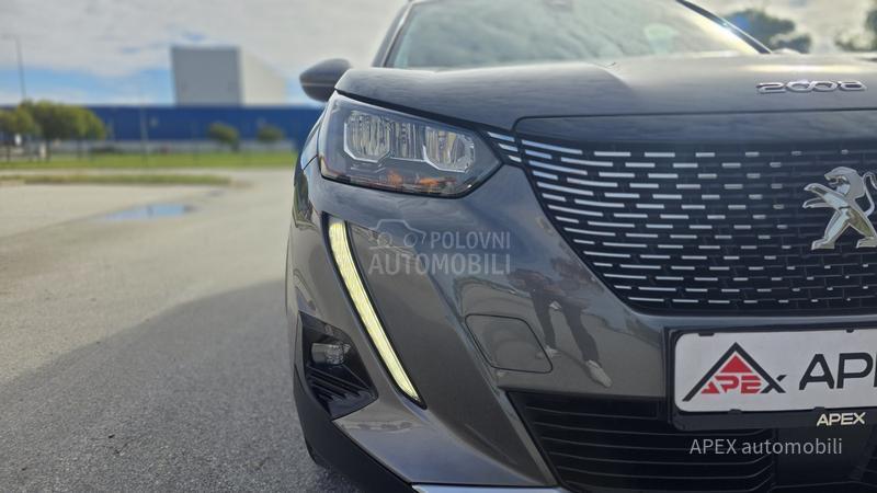 Peugeot 2008 1.5 EHdi EAT8 Allure