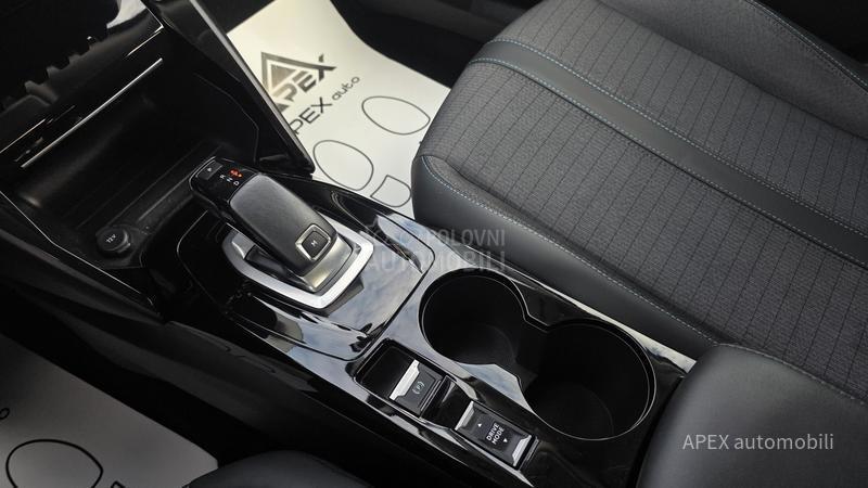 Peugeot 2008 1.5 EHdi EAT8 Allure