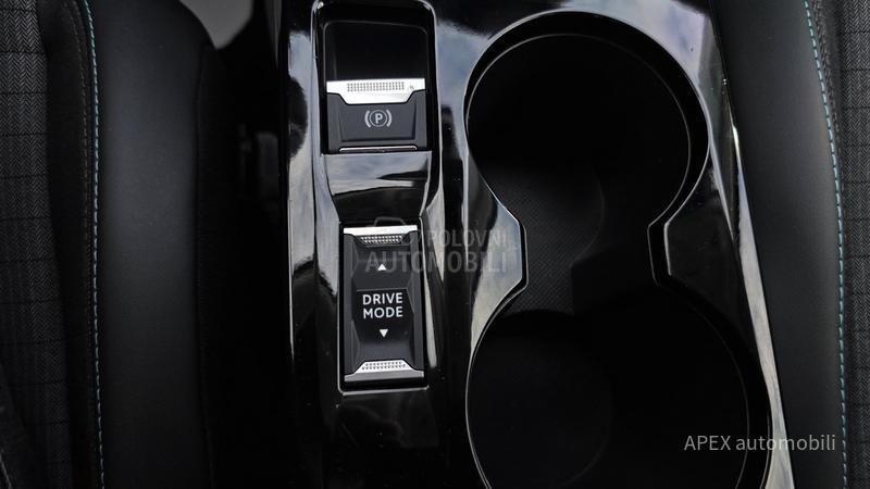 Peugeot 2008 1.5 EHdi EAT8 Allure