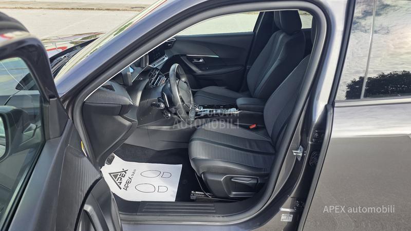 Peugeot 2008 1.5 EHdi EAT8 Allure