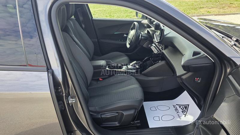 Peugeot 2008 1.5 EHdi EAT8 Allure