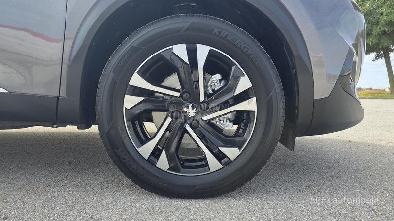 Peugeot 2008 1.5 EHdi EAT8 Allure