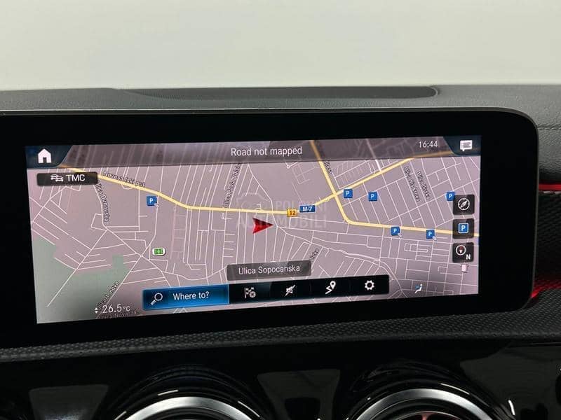 Mercedes Benz CLA 180 AMB AUT