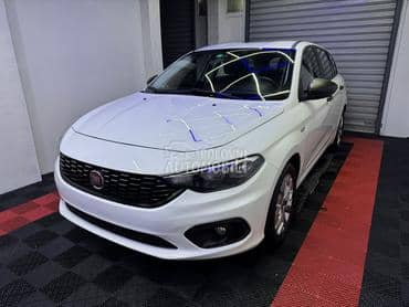 Fiat Tipo S A L O N