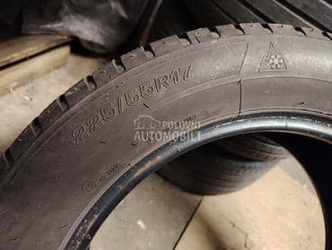 Firestone 225/55 R17 Zimska