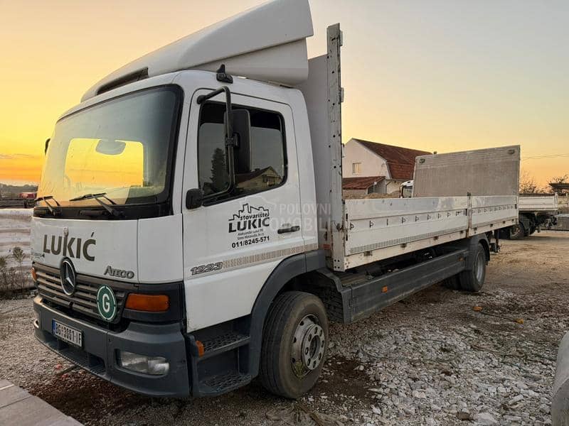 Mercedes Benz 1323