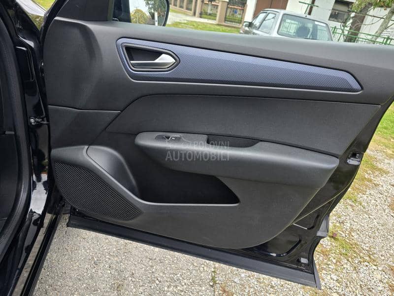 Renault Arkana E TECH 145