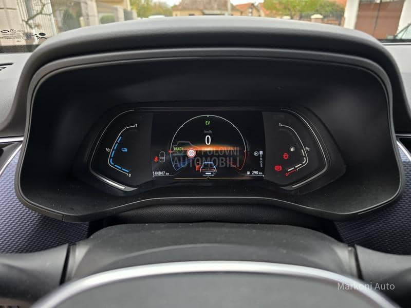 Renault Arkana E TECH 145