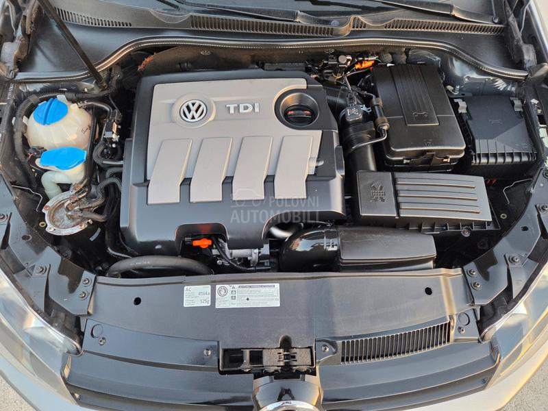 Volkswagen Golf 6 1.6 TDi BLUEMOTION