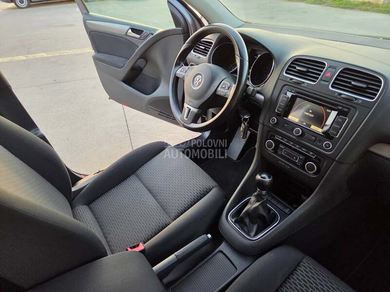 Volkswagen Golf 6 1.6 TDi BLUEMOTION