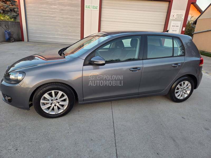 Volkswagen Golf 6 1.6 TDi BLUEMOTION
