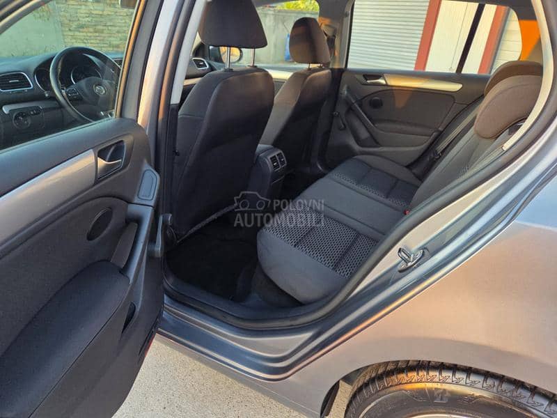 Volkswagen Golf 6 1.6 TDi BLUEMOTION