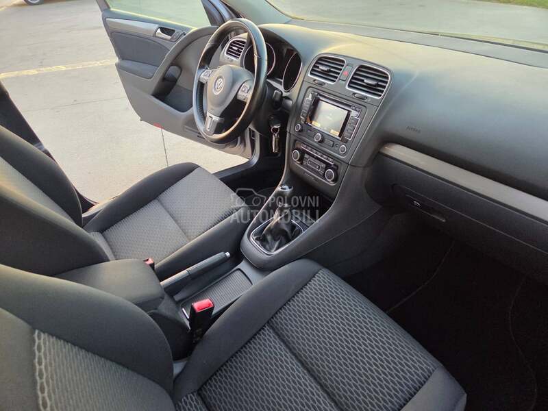 Volkswagen Golf 6 1.6 TDi BLUEMOTION