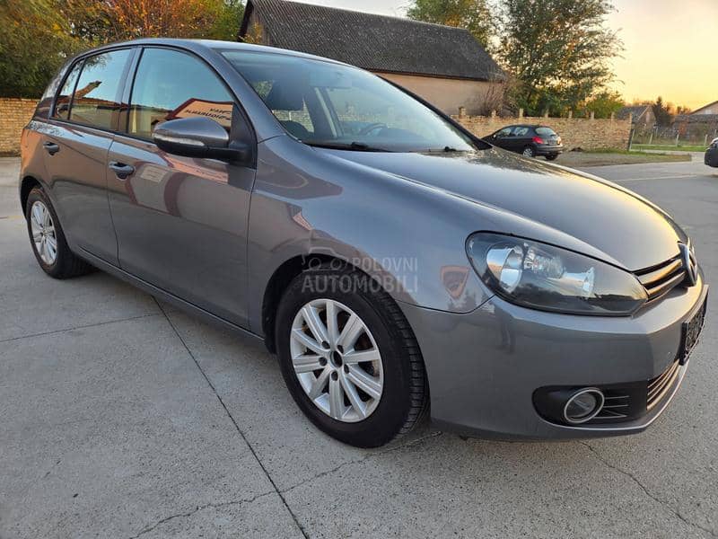 Volkswagen Golf 6 1.6 TDi BLUEMOTION