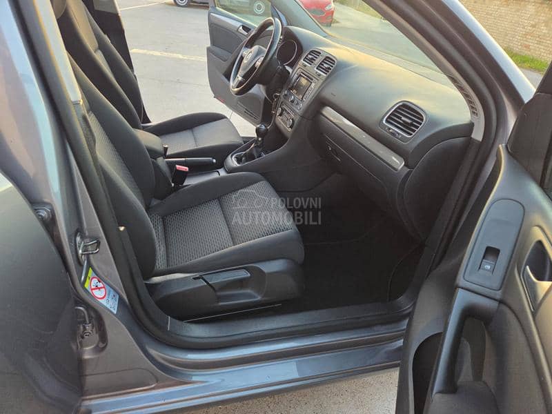 Volkswagen Golf 6 1.6 TDi BLUEMOTION