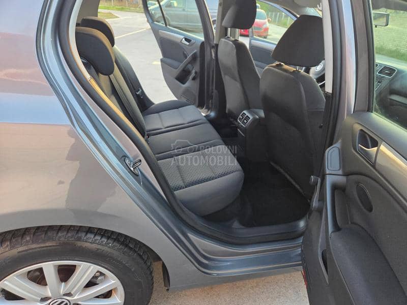 Volkswagen Golf 6 1.6 TDi BLUEMOTION