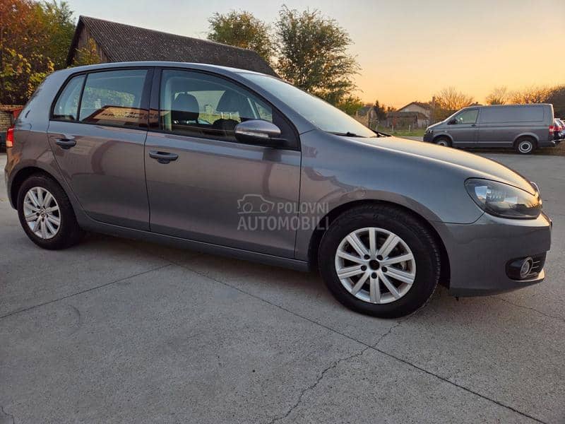 Volkswagen Golf 6 1.6 TDi BLUEMOTION