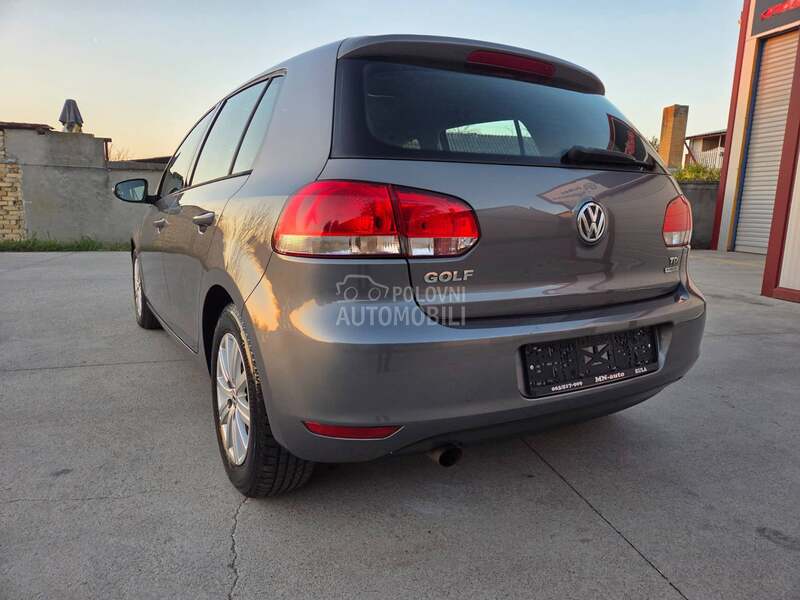 Volkswagen Golf 6 1.6 TDi BLUEMOTION