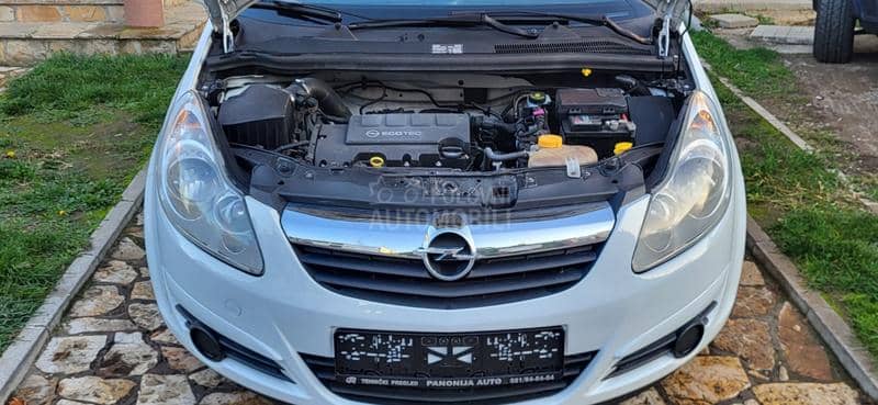 Opel Corsa D 1.2 b  PER.FEK.TNA