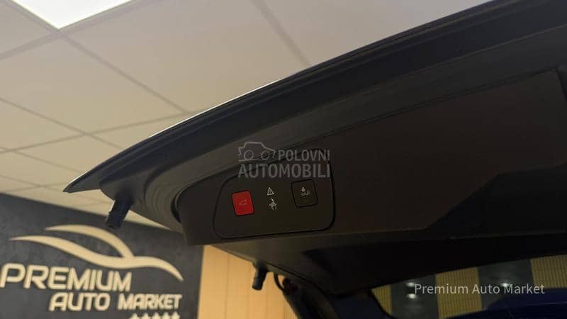 Peugeot 3008 //PANO//AUT/NOV